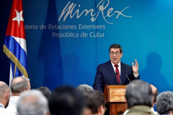 Cuba tem apelado à comunidade internacional para contrariarem as novas sanções impostas pelos EUA. Na foto, o ministro dos Negócios Estrangeiros de Cuba, Bruno Rodriguez, durante um desses apelos. Foto de arquivo (2019). 