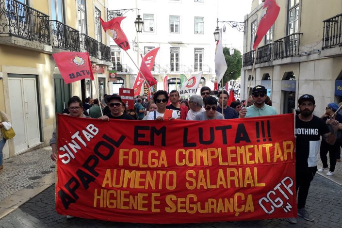 Trabalhadores da APAPOL na manifestação nacional de jovens trabalhadores, organizada pela Interjovem/CGTP-IN, a 28 de Março 2019