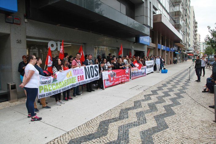 Concentração realizada em frente à Randstad, 24 de Junho de 2019