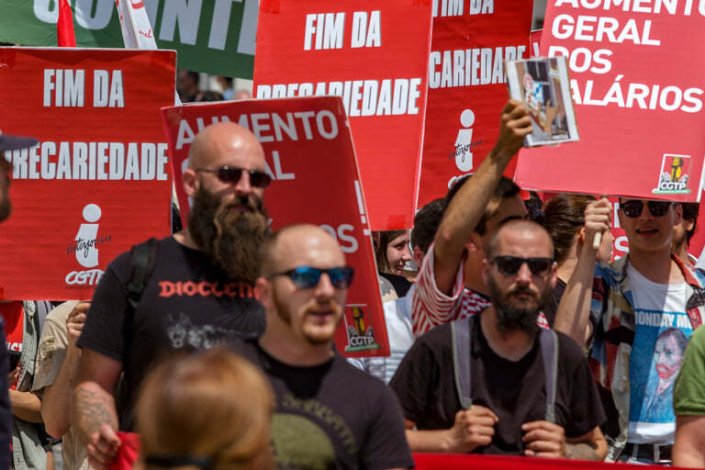 Aspecto da manifestação da CGTP-IN em Lisboa, a 10 de Julho de 2019, que reuniu milhares de trabalhadores pedindo a revogação da legislação anti-laboral, o aumento de salários e a valorização dos trabalhadores, para um Portugal desenvolvido e soberano.