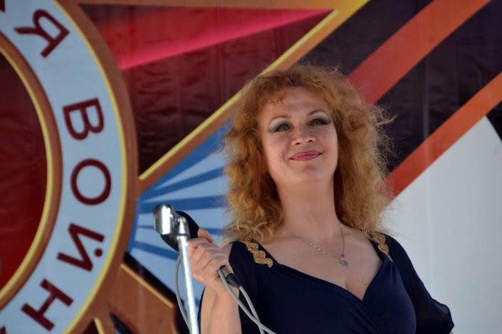 Victoria Stoiánova também actuou no espectáculo da 3.ª Festa da Vitória e da Paz, em Maio último, em Lisboa 