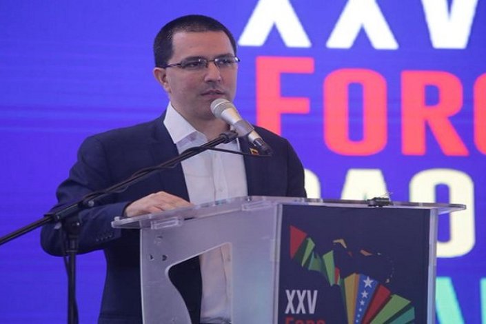 Na sua intervenção, Jorge Arreaza defendeu que a Venezuela bolivariana não está só «em resistência», mas também «na ofensiva, a construir o socialismo»