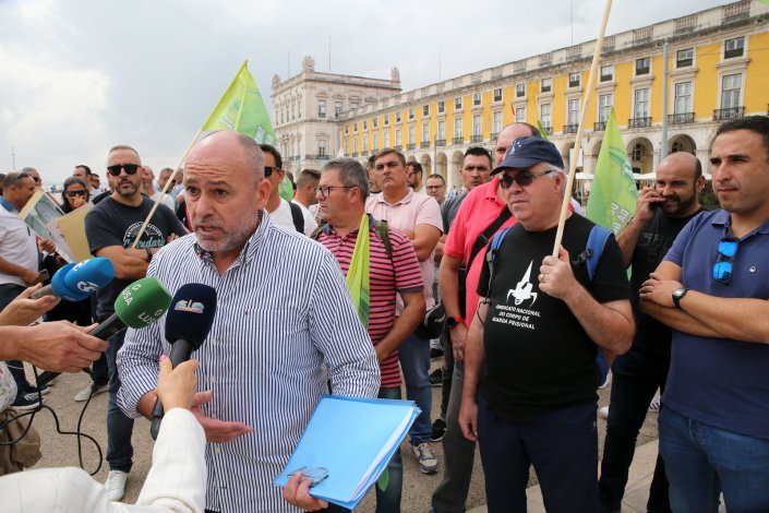 Presidente do Sindicato Nacional do Corpo da Guarda Prisional, Jorge Alves, fala aos jornalistas durante a luta destes profissionais em defesa da sua carreira. Lisboa, 20 de Setembro 2019