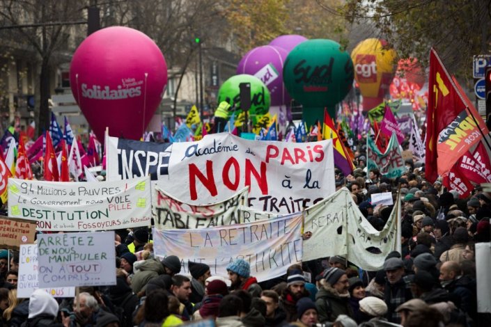 A CGT reiterou a oposição ao projecto da reforma que «conduzirá à diminuição do valor das pensões» e, em conjunto com outras organizações sindicais, defende o reforço da greve e da mobilização