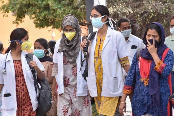 O PCI(M) propôs várias medidas para defender a saúde e os direitos do povo e dos trabalhadores indianos, tendo em conta o surto do Covid-19 