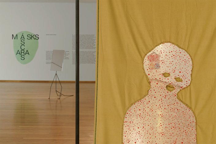 Exposição colectiva «Máscaras (Masks)» na Galeria Municipal do Porto, até 16 de Agosto