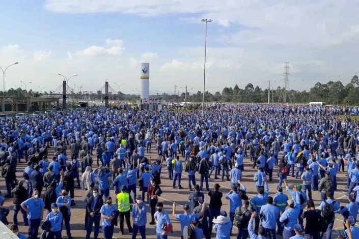 A decisão da 3.ª Vara do Trabalho de São José dos Pinhais é uma vitória para os trabalhadores da Renault em Curitiba 