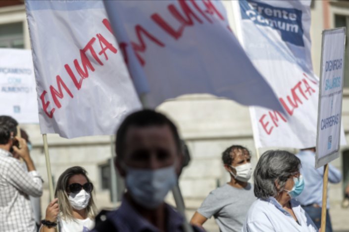 A Frente Comum de Sindicatos da Administração Pública (CGTP-IN) realizou um plenário de sindicatos em frente ao Ministério da Modernização do Estado e da Administração Pública onde foi aprovada uma resolução a entregar à tutela, Lisboa, 9 de Outubro de 2020.