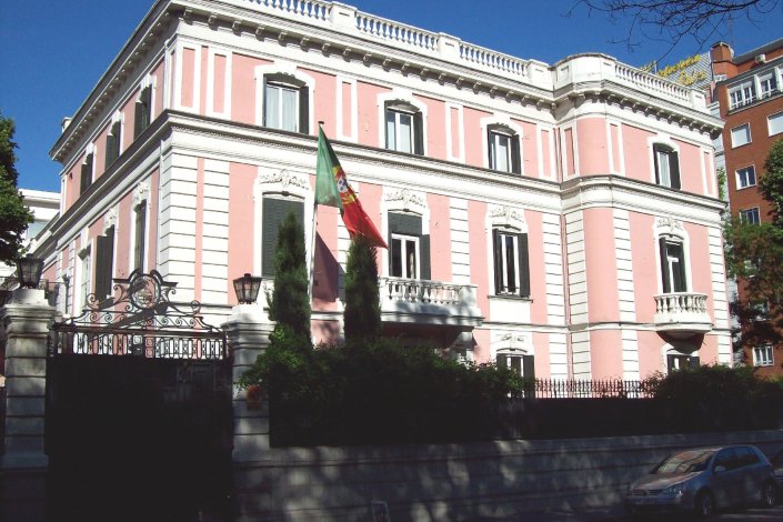 Embaixada portuguesa em Madrid enviou uma carta aos emigrantes a informar sobre as regras em vigor desde 1 de Agosto