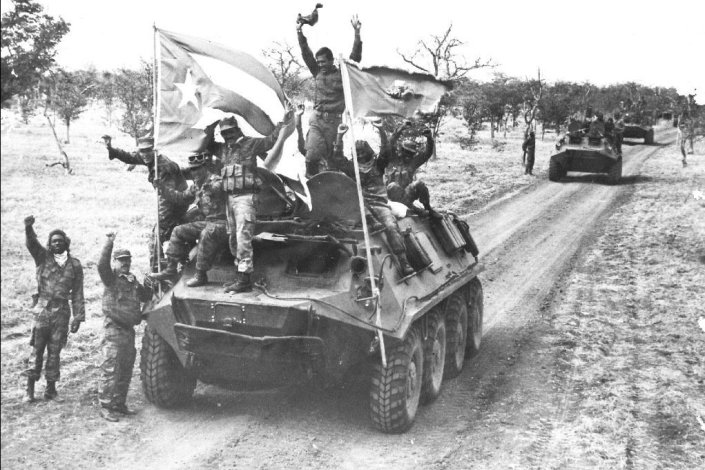 Soldados cubanos em Angola