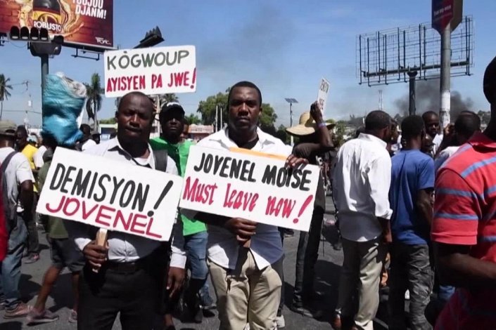 Manifestantes exigem a renúncia de Jovenel Moise no Haiti 