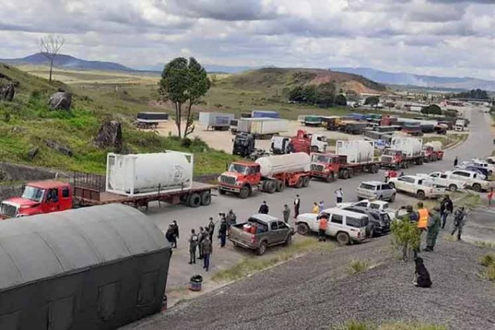 Camiões carregados de oxigénio, provenientes da Venezuela, chegam ao Brasil
