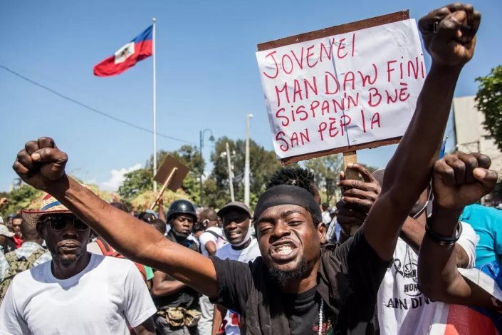 Milhares de pessoas manifestaram-se este domingo no Haiti contra a permanência de Jovenel Moïse no poder e a ingerência externa no país