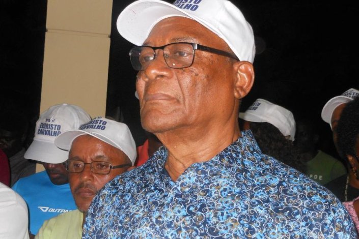 Evaristo de Carvalho foi candidato único nas eleições de domingo