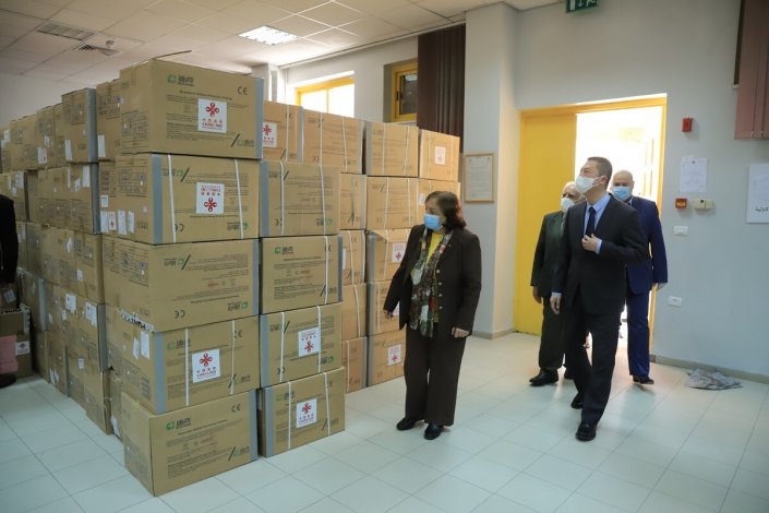Carregamento com ajuda médica chinesa doada à Palestina (imagem de arquivo)