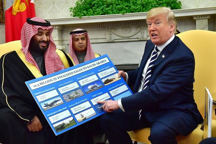Donald Trump, president dos EUA, num encontro na Casa Branca com Mohammed bin Salman, príncipe herdeiro da Arábia Saudita, em Washington, Março de 2018