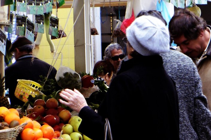 A manter-se este ritmo de crescimento da economia portuguesa, o PIB crescerá este ano entre os 0,8 e os 0,9%