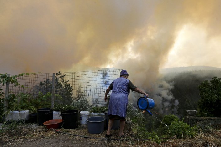 A área ardida em Portugal, 93 mil hectares, é metade da que ardeu nos países da UE