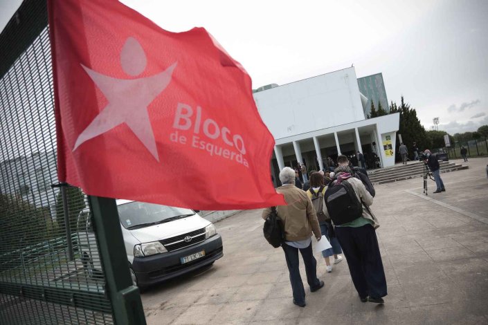 Militantes entram na XII Convenção Nacional do Bloco de Esquerda, realizada no Pavilhão de congressos e desportos em Matosinhos, 22 de Maio de 2021