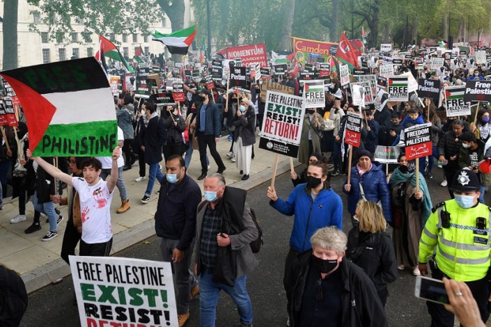 Manifestação solidária com o povo palestiniano em Londres, no sábado, 22 de Maio