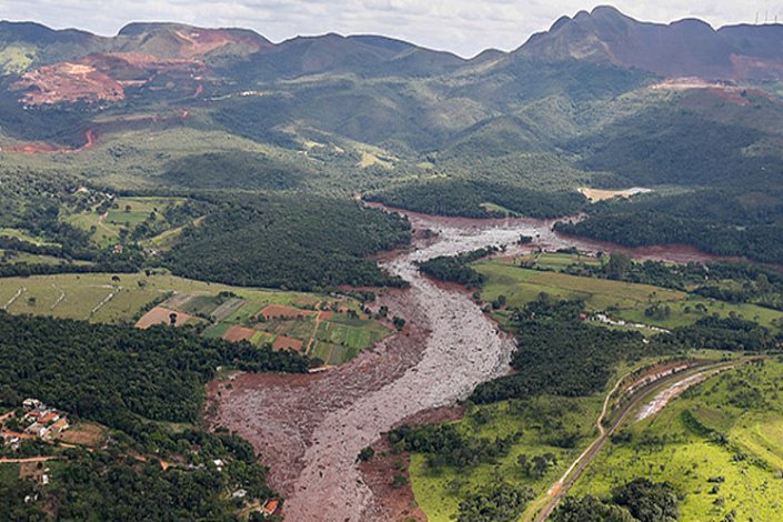 No dia 25 de Janeiro de 2019, a Barragem I da Mina Córrego do Feijão cedeu, libertando 12 milhões de metros cúbicos de resíduos da exploração mineira
