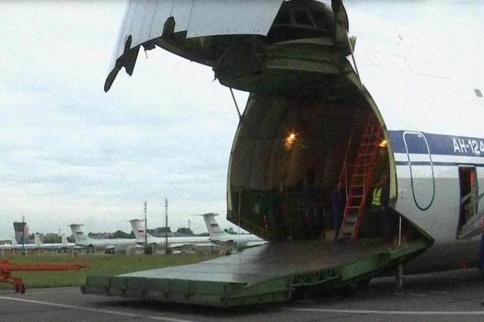 Dois aviões russos An-124 Ruslan partiram com destino a Cuba carregados com 88 toneladas de ajuda; também o México enviou dois navios para a Ilha com ajuda alimentar e sanitária