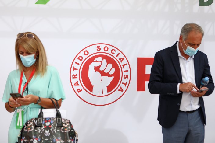 Delegados à chegada ao XXIII Congresso Nacional do Partido Socialista (PS), em Portimão, a 28 de Agosto de 2021