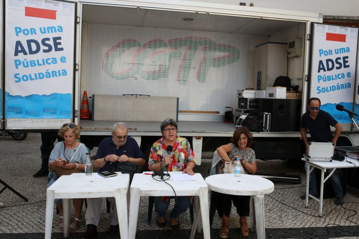Tribuna pública para defender a manutenção da ADSE, organizada pela Frente Comum dos Sindicatos da Administração Pública (CGTP-IN), como direito dos trabalhadores e aposentados da administração pública, 18 de Setembro 2019