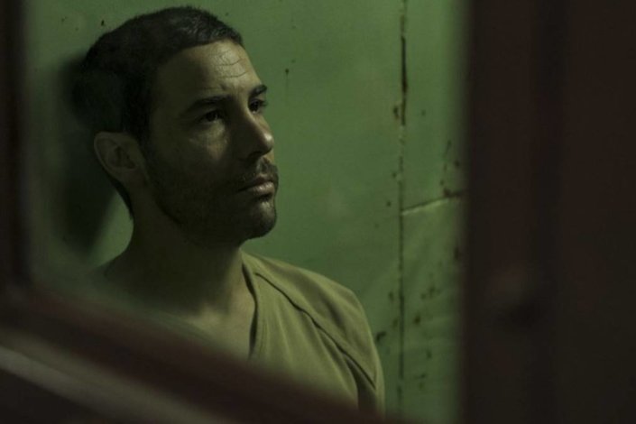 O Mauritano (2021), de Kevin Macdonald. Na foto, Tahar Rahim, actor que interpreta o papel de Mohamedou Ould Slahi <br /><br />