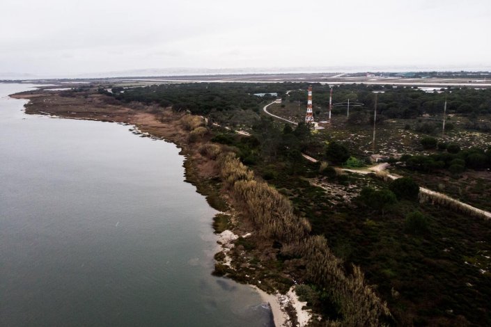 Vista dos terrenos da base aérea do Montijo, onde seria construído o Aeroporto do Montijo
