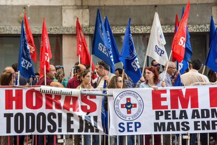 Pa­ra­li­sação Na­ci­onal de Enfermeiros, concentração do Sindicato dos Enfermeiros Portugueses (SEP/CGTP-IN) a 13 de Outubro de 2016