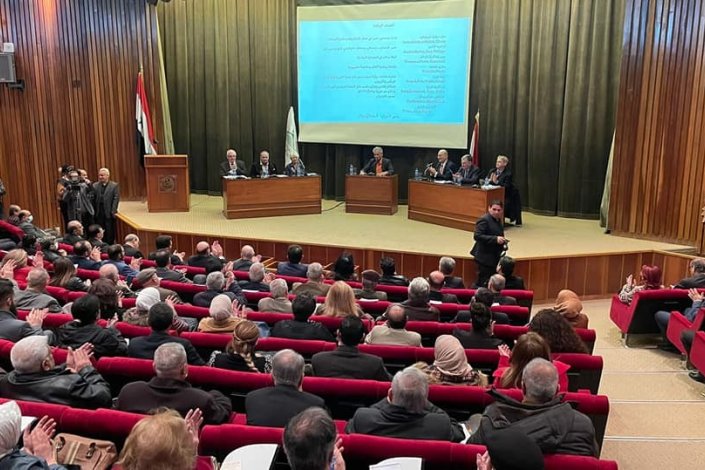 A conferência-debate realizada em Alepo é uma de várias actividades em que a delegação francesa participa no país árabe