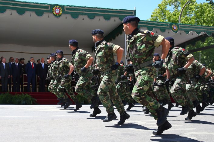Militares desfilam perante o Presidente da República, durante comemorações do Dia de Portugal, de Camões e das Comunidades Portuguesas. Portalegre, 10 de Junho de 2019