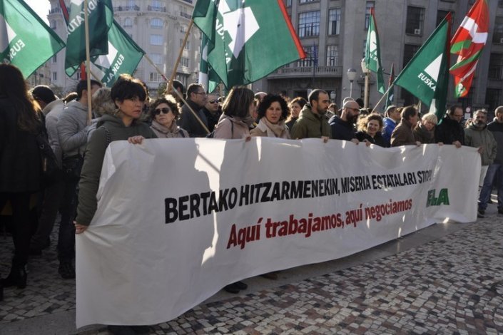 Trabalhadores bascos denunciam a centralização da negociação colectiva que a «reforma» consagra, tendo em conta que, afirmam, o quadro sindical estatal é «menos combativo» e prejudica milhares de trabalhadores