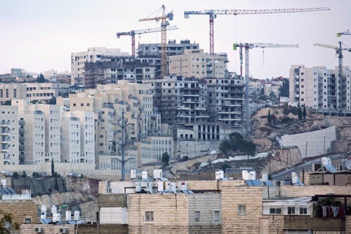 Na imagem, o colonato ilegal de Ramat Shlomo em Jerusalém Oriental ocupada