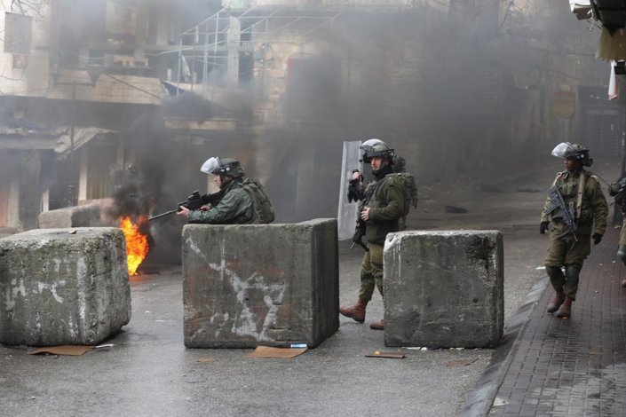 Forças de ocupação palestinianas em al-Khalil (Hebron)