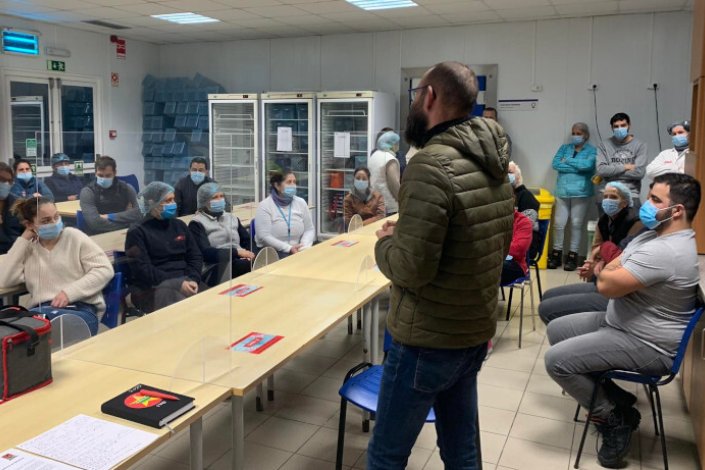 Plenário de trabalhadores da Monliz, em Alpiarça. Nesta reunião, os cerca de 100 trabalhadores sindicalizados no STIAC elegeram um delegado sindical e aprovaram o seu caderno reivindicativo