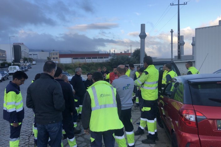Piquete de greve na FCC Environment Portugal (foto de arquivo)