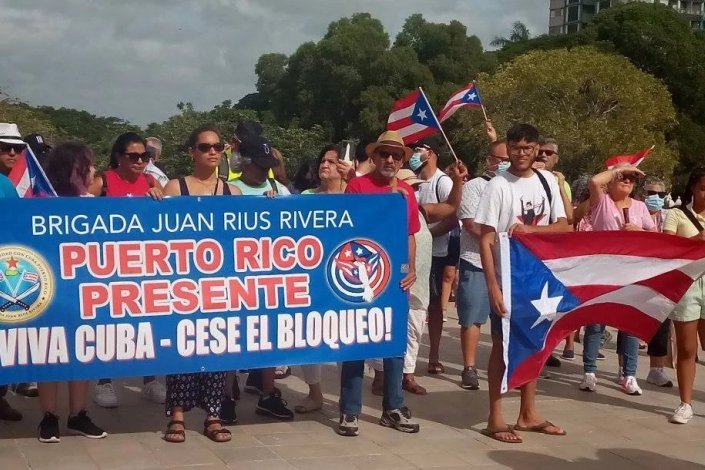 Elementos da Brigada Juan Rius Rivera, de Porto Rico, na cidade cubana de Camagüey, em Julho de 2022