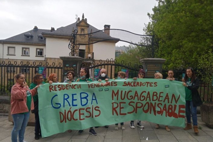 Trabalhadores em luta contra a intenção da Diocese de Bilbau de fechar um lar e despedir todo o pessoal 