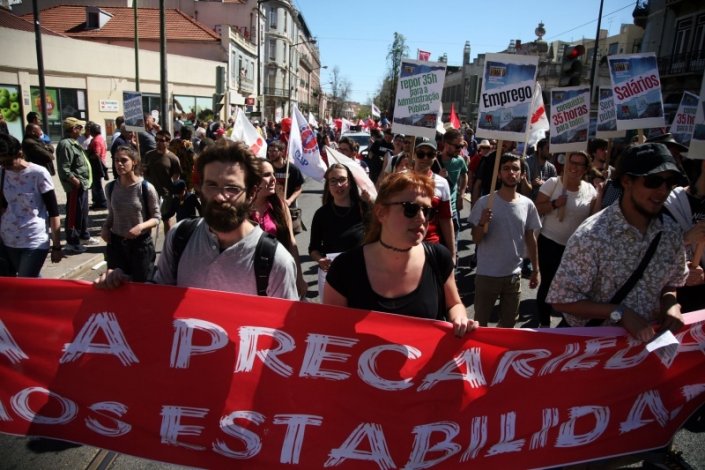 Os contratos de trabalho temporário são uma das formas de generalização da precariedade laboral