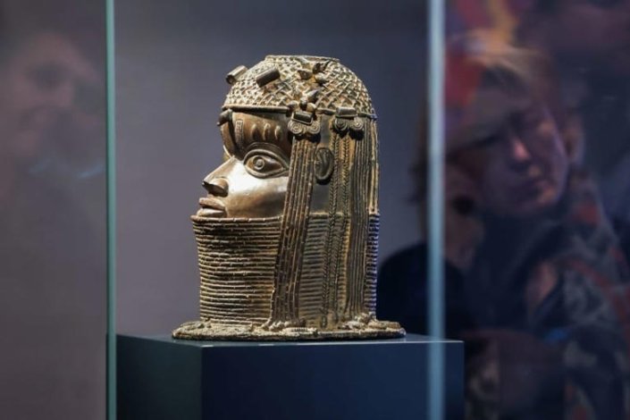 Bronze do Benim no Museu de Etnografia de Leipzig 