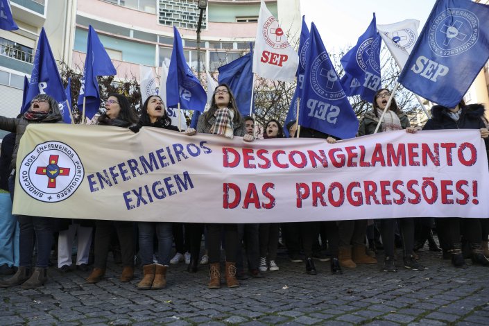 Enfermeiros do Instituto Português de Oncologia (IPO) em luta pelo descongelamento das progressões, independentemente do tipo de contrato de trabalho. Lisboa, 8 de Janeiro de 2019