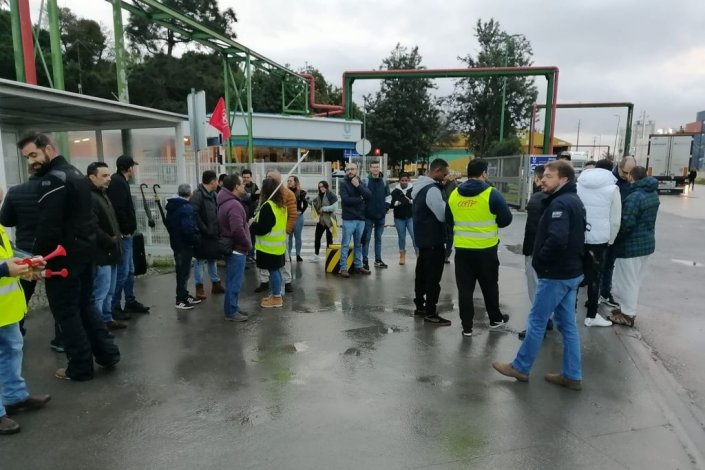 Trabalhadores da Fima-Olá em greve, a 11 de Janeiro de 2023