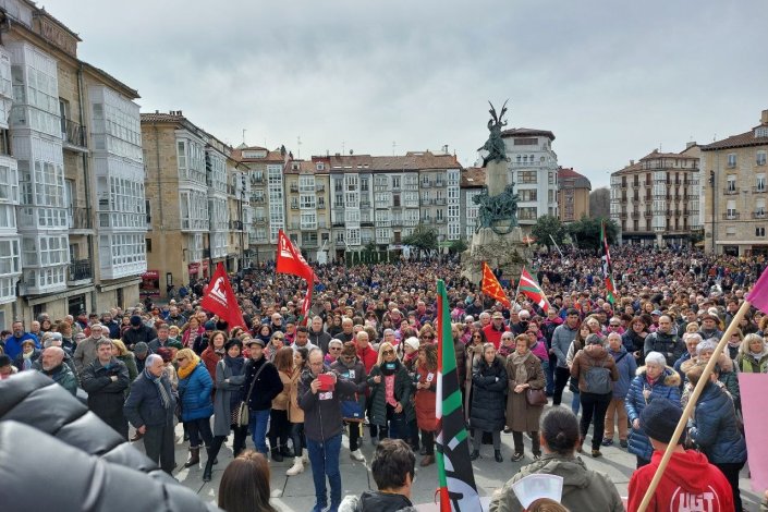 Manifestação contra o desmantelamento do Osakidetza (sistema público de saúde basco), em Gasteiz, a 25 de Fevereiro de 2023
