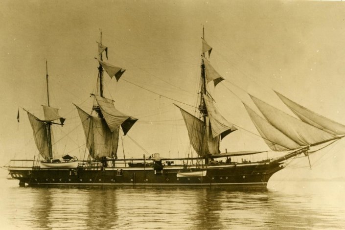 A corveta <em>Mindelo</em> fundeada no Rio de Janeiro, em 1893