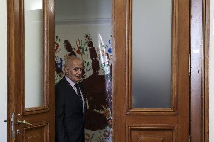O ex-vogal executivo do Conselho de Administração da Parpública, Mário Lobo, à chegada para a sua audição na Comissão Parlamentar de Inquérito da TAP, esta quinta-feira