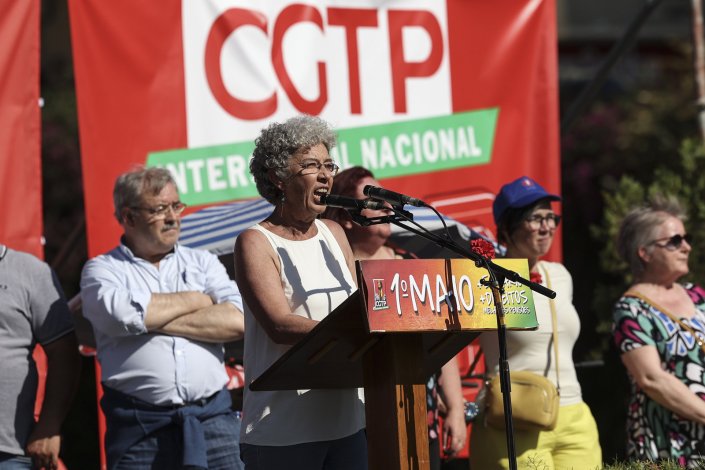 A secretária-geral da CGTP-IN, Isabel Camarinha, intervém durante o comício no âmbito das comemorações do Dia do Trabalhador, na Alameda, Lisboa, a 1 de Maio de 2023