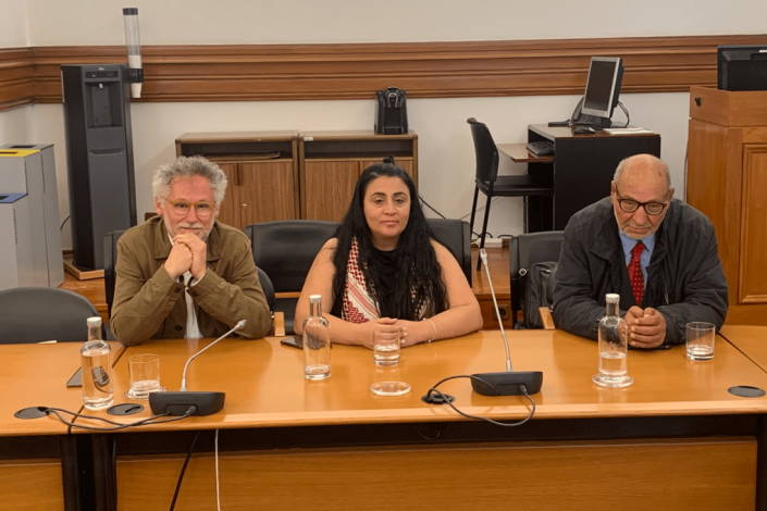 Em Lisboa, Salim Nazzal e Nisreen Lubbad, acompanhados por Carlos Almeida, do MPPM, foram ouvidos pelo Grupo Parlamentar de Amizade Portugal-Palestina (GPA-PP), na Assembleia da República, representados por Joana Mortágua, do BE, Bruno Dias, do PCP, e os deputados Tiago Brandão Rodrigues e Miguel Matos do PS.