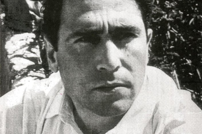 José Dias Coelho nasceu em Pinhel, na Guarda, a 19 de Junho de 1923, há 100 anos. O artista plástico (escultor e pintor), militante do PCP, funcionário na clandestinidade, foi assassinado pela PIDE aos 38 anos de idade, em Alcântara, Lisboa, numa rua que tem, agora, o seu nome. Este crime do fascismo ficou marcado na História do povo português, eternizado na música de José Afonso «A Morte Saiu à Rua».